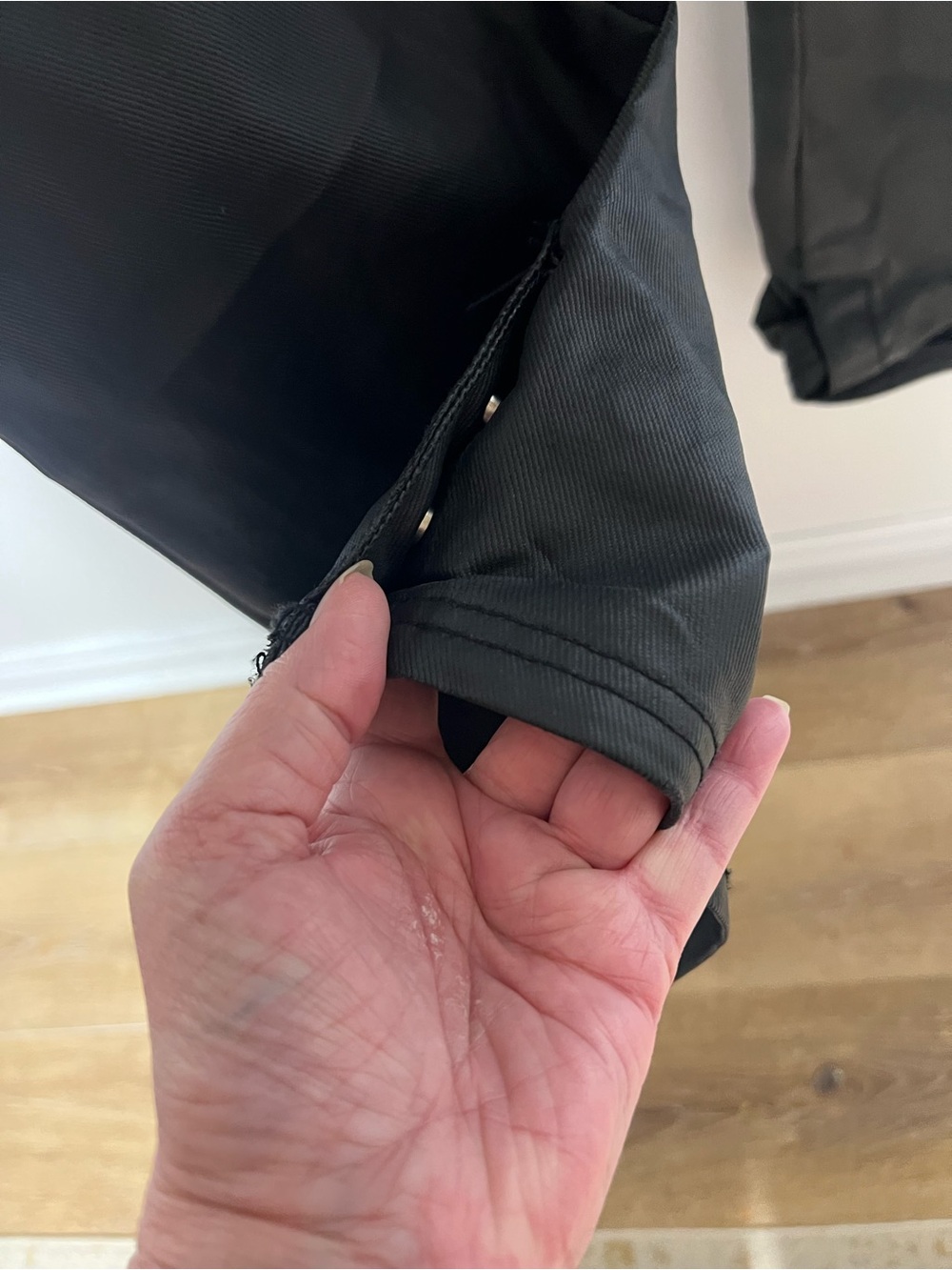 Maniere de Voir Black Waxy Cotton Boyfriend Cut out Jeans Sz 10 - Picture 6 of 7